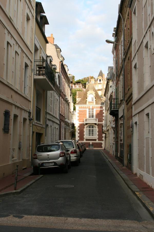 Studio En Plein Coeur De Trouville Exteriér fotografie